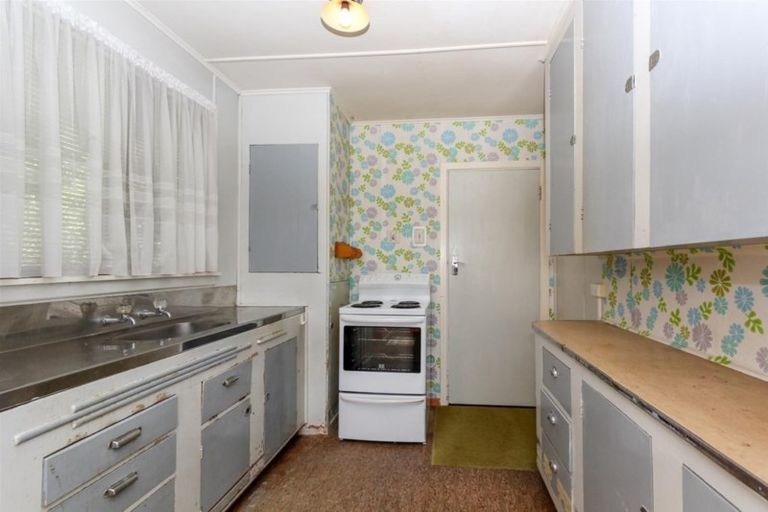 Photo of property in 5 Rimu Street, Strandon, New Plymouth, 4312