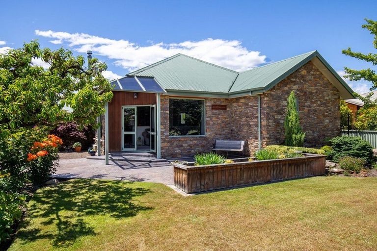 Photo of property in 130 Sunderland Street, Clyde, 9330