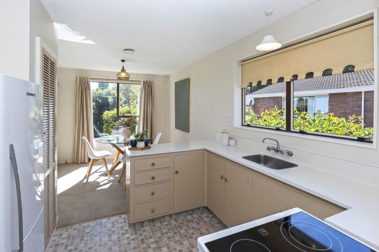 Photo of property in Birchdale Courts, 1/69a Yaldhurst Road, Sockburn, Christchurch, 8042