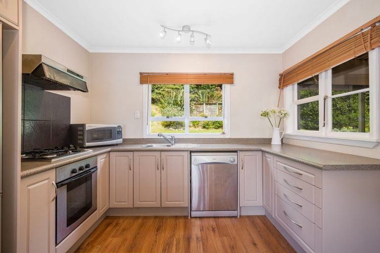Photo of property in 34 Bledisloe Crescent, Wainuiomata, Lower Hutt, 5014