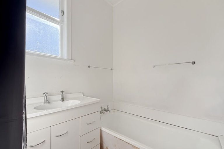 Photo of property in 14 Rangipoia Place, Turangi, 3334