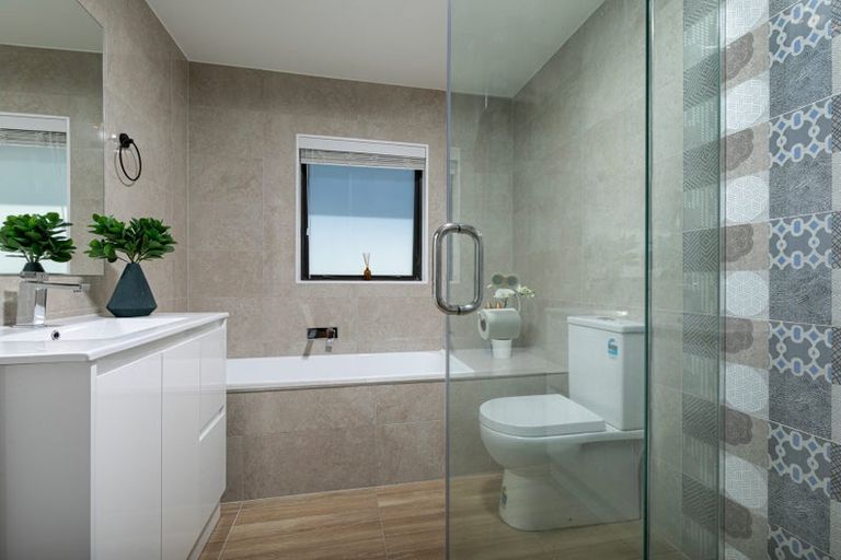 Photo of property in 469a Swanson Road, Ranui, Auckland, 0612