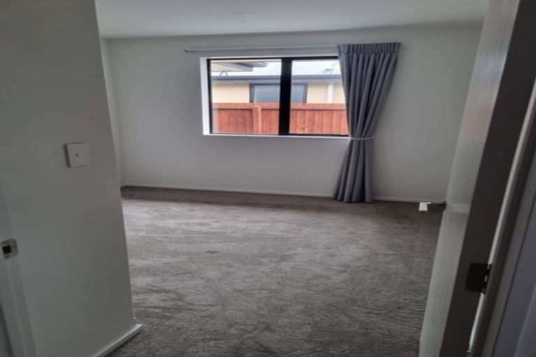 Photo of property in 17 Ensete Road, Wigram, Christchurch, 8025