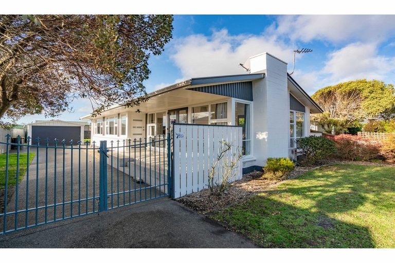Photo of property in 6 Royalist Avenue, North New Brighton, Christchurch, 8083