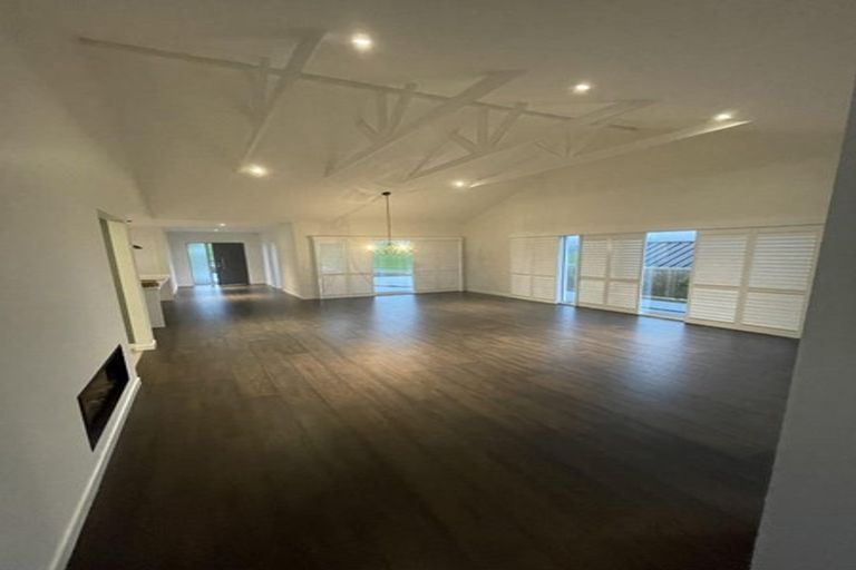 Photo of property in 9 Moya Drive, Matakana, 0985