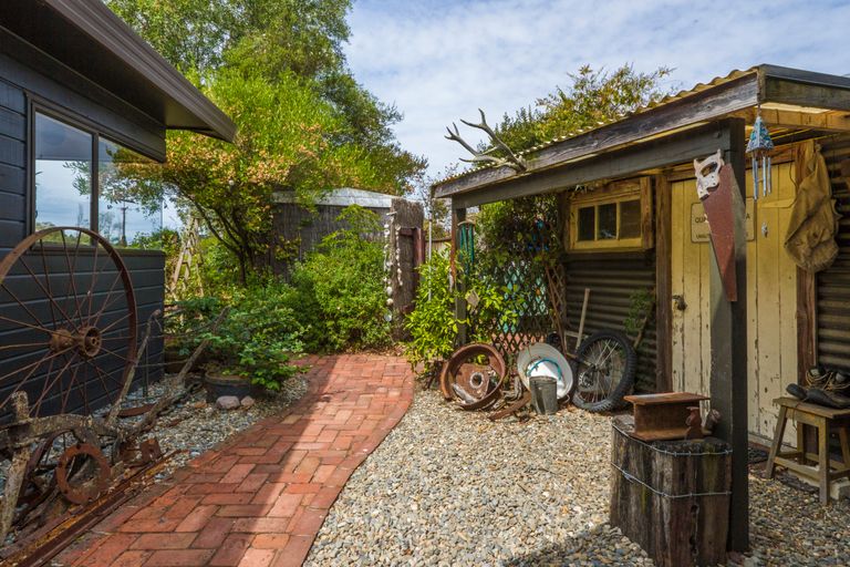 Photo of property in 12 Moreland Place, Mapua, 7005