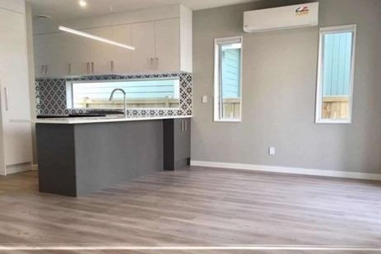 Photo of property in 12 Roa Avenue, Hobsonville, Auckland, 0616