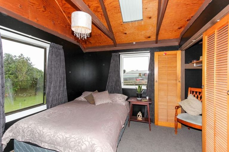 Photo of property in 69 Wrantage Street, Westown, New Plymouth, 4310