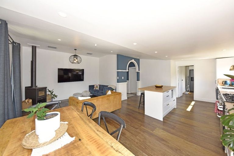 Photo of property in 208 Springfield Road, St Albans, Christchurch, 8014