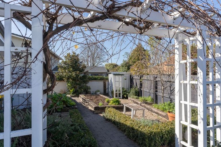 Photo of property in 18 Fairfield Road, Fairfield, Hamilton, 3214