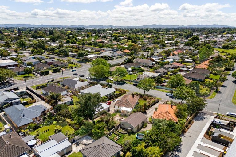 Photo of property in 10 Holland Road, Fairfield, Hamilton, 3214