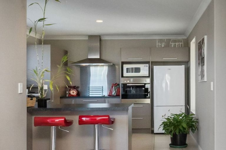 Photo of property in 157a Wainoni Road, Avondale, Christchurch, 8061