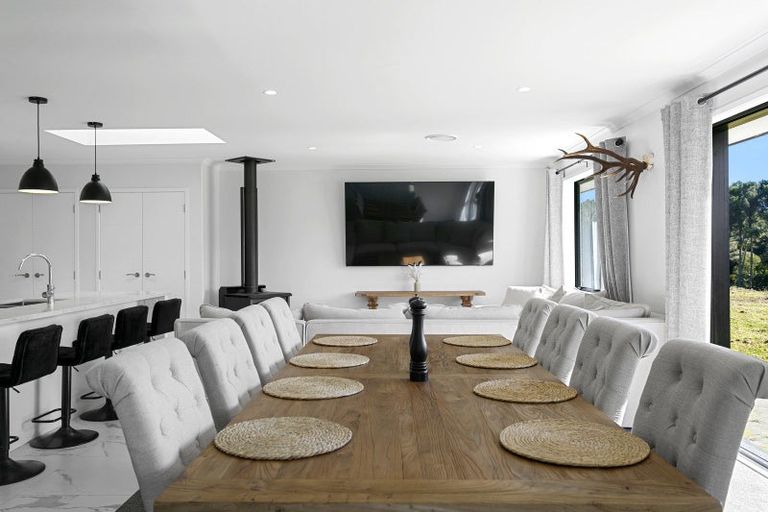 Photo of property in 1 Lemonwood Lane, Kinloch, Taupo, 3377