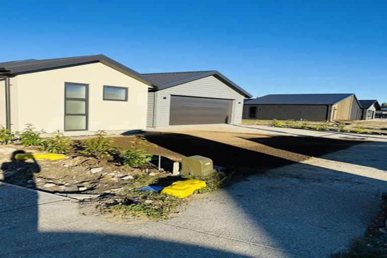 Photo of property in 13 Dunn Street, Lake Hawea, 9382
