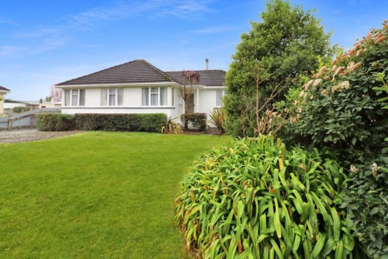 Photo of property in 3 Redfern Street, Dannevirke, 4930
