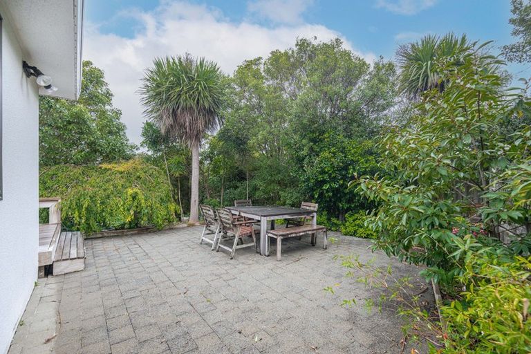 Photo of property in 11 Montrose Grove, Churton Park, Wellington, 6037