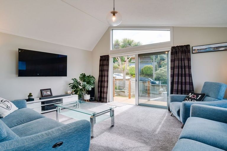 Photo of property in 5 Larkins Street, Helensburgh, Dunedin, 9010