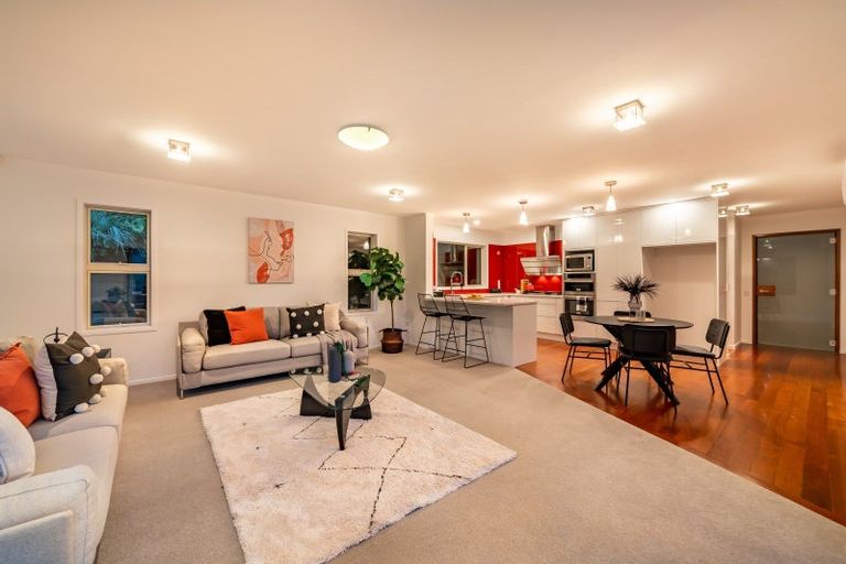 Photo of property in 74f Heretaunga Square, Silverstream, Upper Hutt, 5019