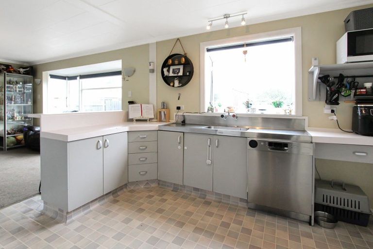 Photo of property in 12 Tui Street, Pahiatua, 4910