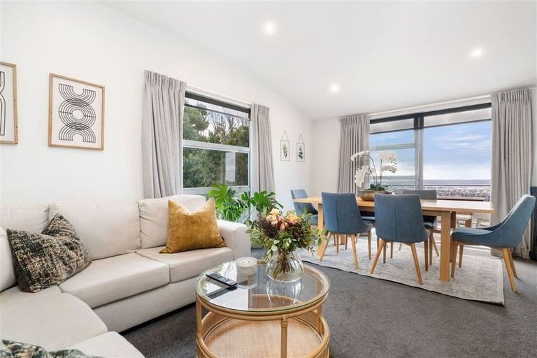 Photo of property in 4 Patchett Place, Cashmere, Christchurch, 8022