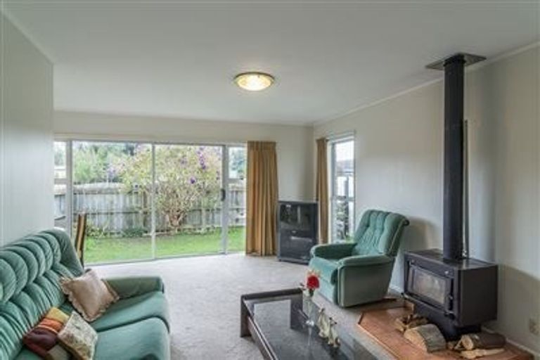 Photo of property in 22a Buckley Grove, Paraparaumu, 5032