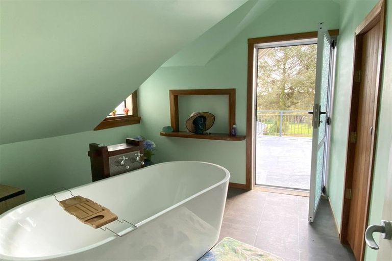 Photo of property in 21 Greenstone Road, Kumara, 7832