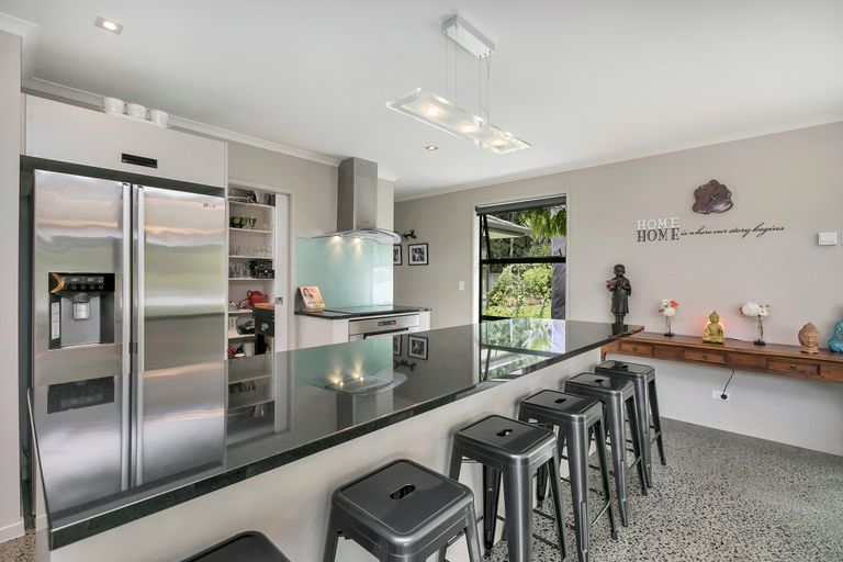 Photo of property in 433 Wairere Road, Waitakere, Henderson, 0782