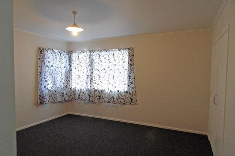 Photo of property in 65 Hobart Crescent, Wattle Downs, Auckland, 2103