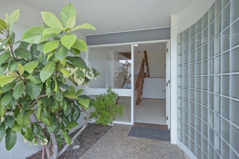 Photo of property in 57 Parr Terrace, Castor Bay, Auckland, 0620