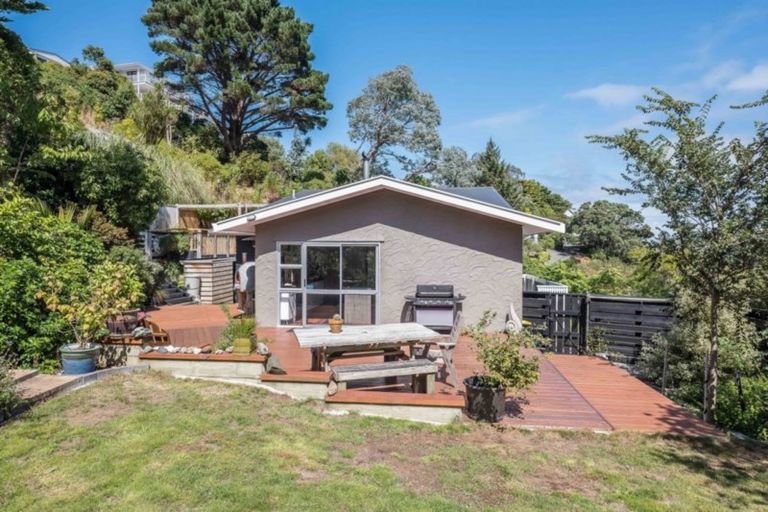 Photo of property in 40 Melrose Road, Island Bay, Wellington, 6023