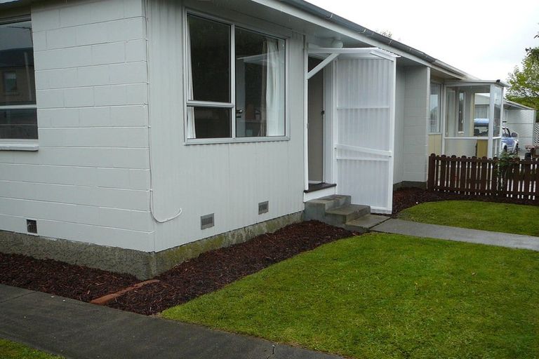 Photo of property in 4/14 Burdale Street, Riccarton, Christchurch, 8011