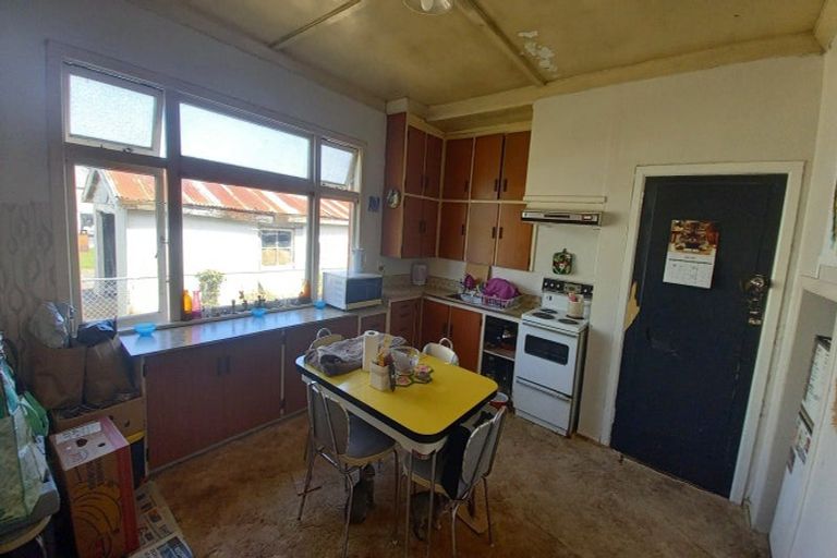 Photo of property in 8 Donnington Street, Ohai, 9635