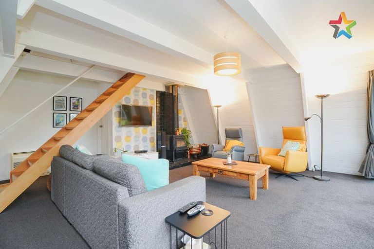 Photo of property in 84 Ruru Avenue, Otatara, Invercargill, 9879