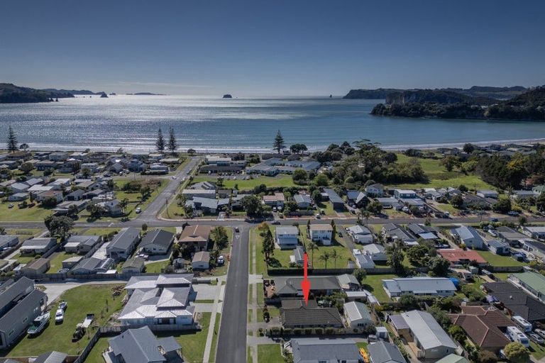 Photo of property in 9 Park Lane, Whitianga, 3510