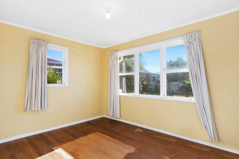 Photo of property in 8 Lee Street, Te Puke, 3119
