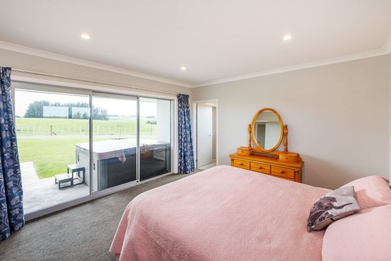 Photo of property in 760 Halcombe Road, Halcombe, Feilding, 4775