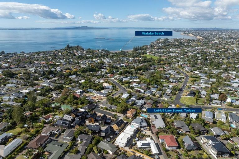 Photo of property in 6d Law Street, Torbay, Auckland, 0630