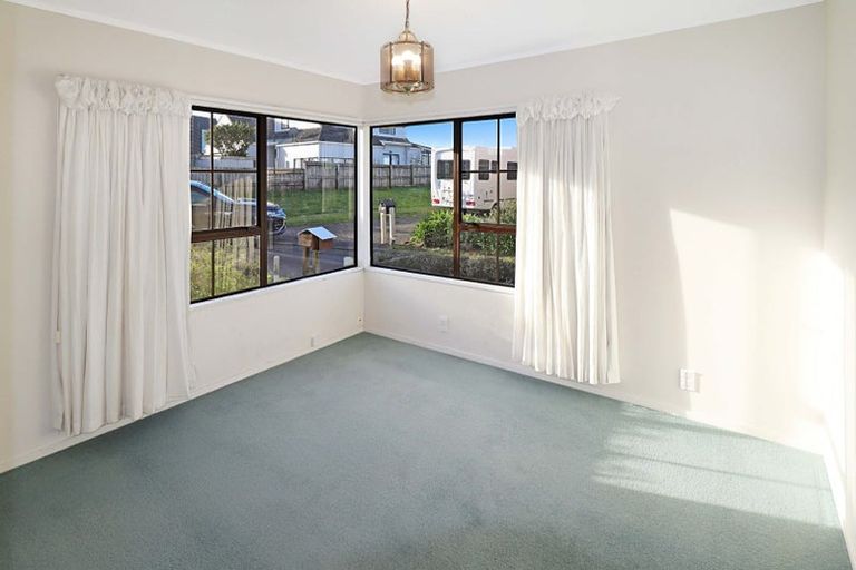 Photo of property in 38 Gurkha Crescent, Khandallah, Wellington, 6035