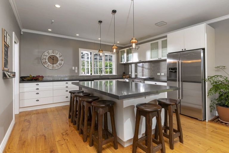 Photo of property in 33 Cable Road, Waimauku, 0881