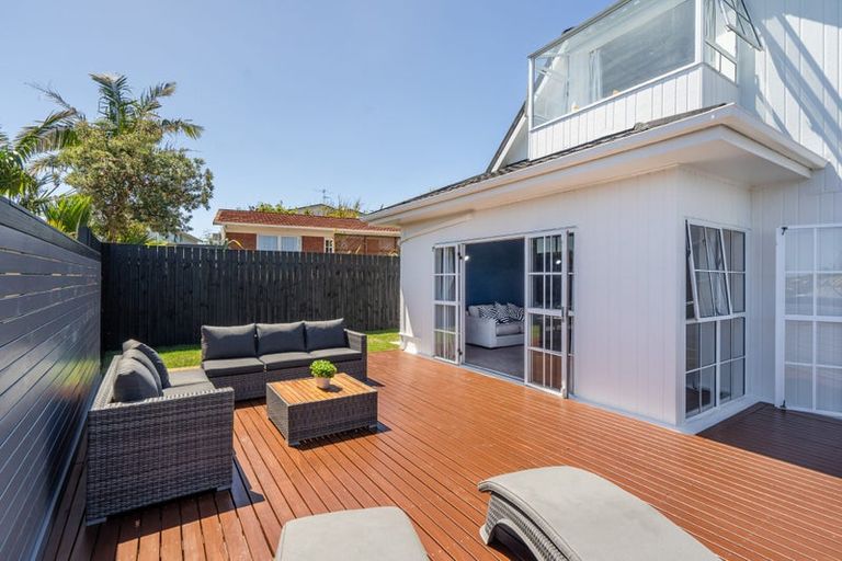 Photo of property in 1/52 Northboro Road, Belmont, Auckland, 0622