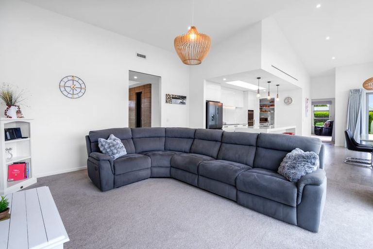 Photo of property in 11 Majestic Chance, Seaward Bush, Invercargill, 9812