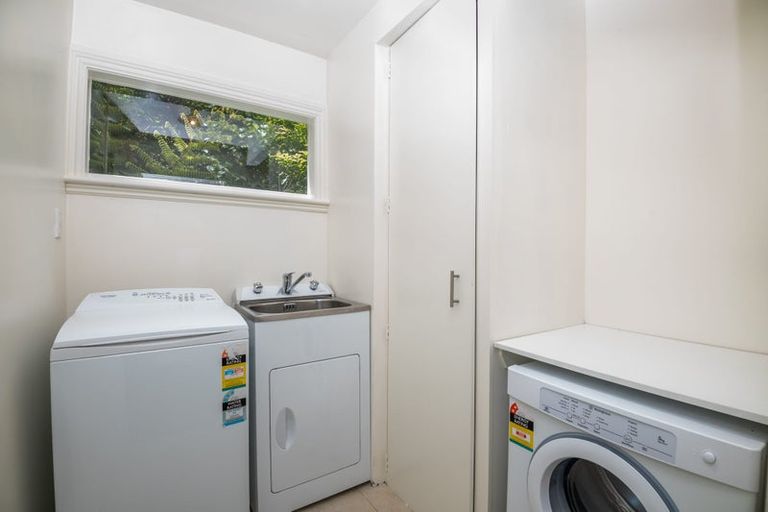 Photo of property in 5 Whiorau Grove, Lowry Bay, Lower Hutt, 5013