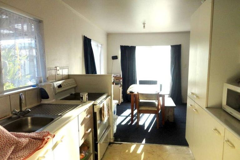 Photo of property in 28 Trimdon Street, Randwick Park, Auckland, 2105