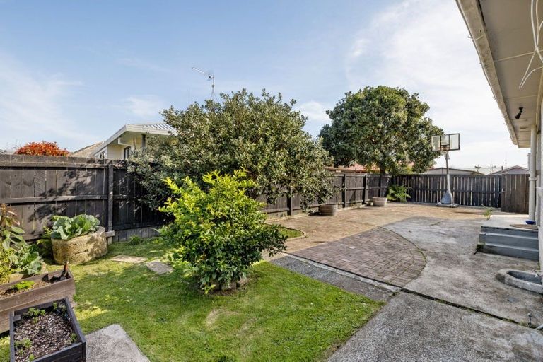 Photo of property in 122 Clarkin Road, Fairfield, Hamilton, 3214