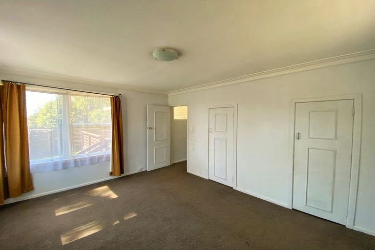 Photo of property in 54 Astley Avenue, New Lynn, Auckland, 0600