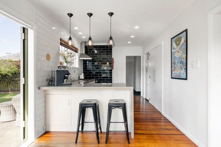 Photo of property in 34 Knighton Road, Hillcrest, Hamilton, 3216