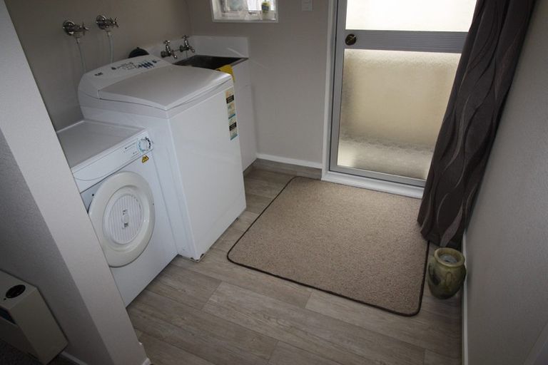 Photo of property in 11 Newton Place, Westbrook, Palmerston North, 4412