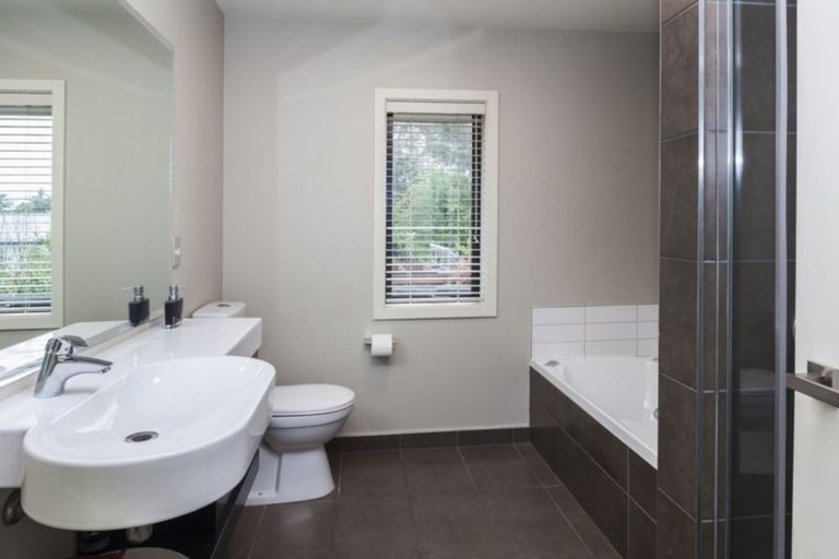 Photo of property in 19a Clyde Road, Upper Riccarton, Christchurch, 8041