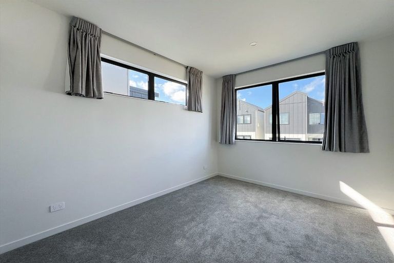 Photo of property in 13 Porowha Road, Westgate, Auckland, 0814