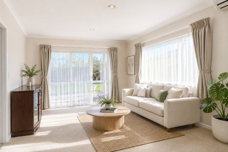 Photo of property in 18 Naul Place, East Tamaki Heights, Auckland, 2016